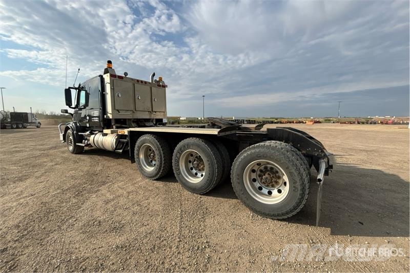 Volvo VNL Sattelzugmaschinen