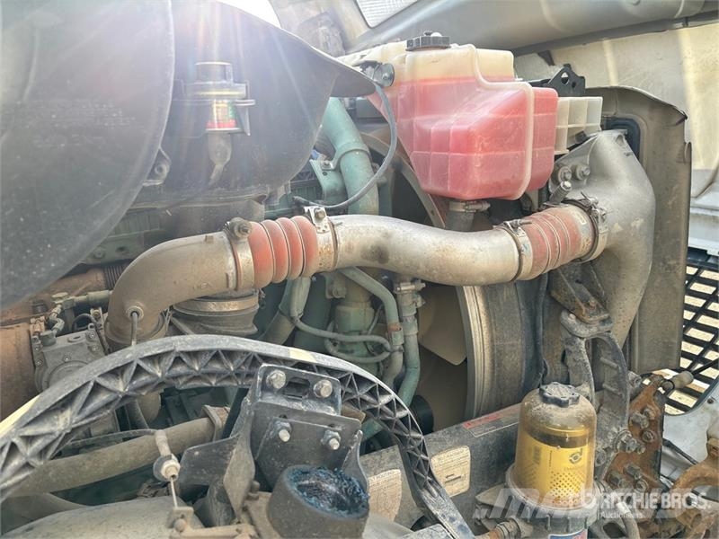 Volvo VNL Sattelzugmaschinen