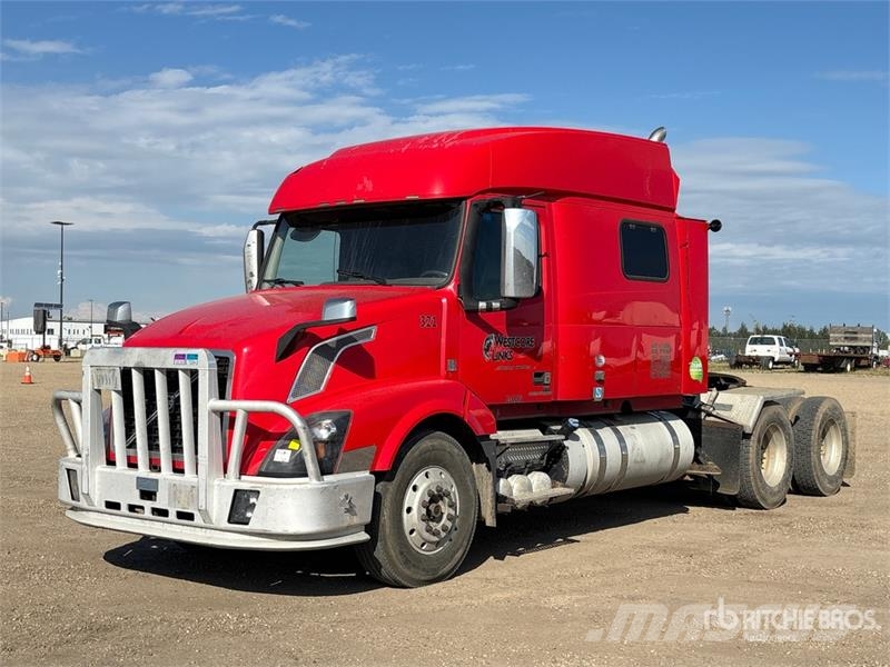 Volvo VNL Tractor Units