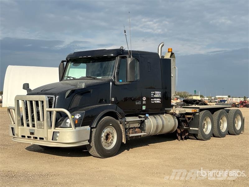 Volvo VNL Sattelzugmaschinen