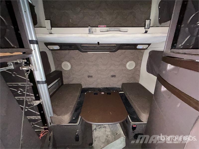 Volvo VNL 牵引车