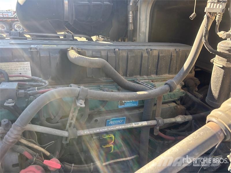 Volvo VNL 牵引车