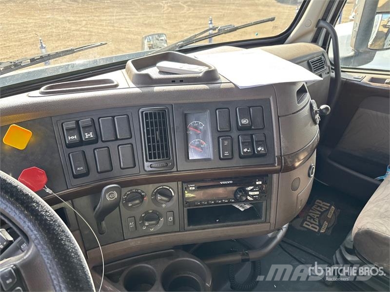 Volvo VNL Traktorske jedinice
