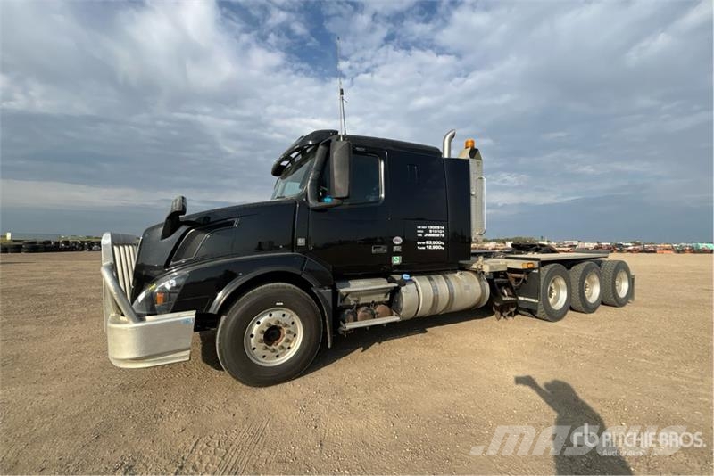 Volvo VNL Sattelzugmaschinen