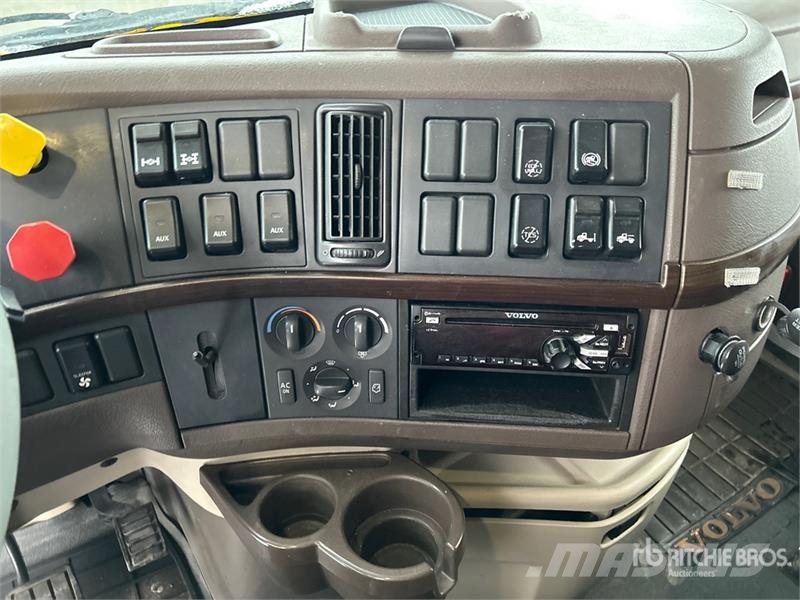 Volvo VNL 牵引车