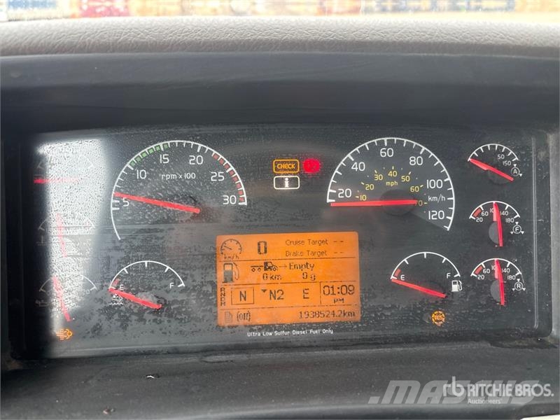 Volvo VNL 牵引车