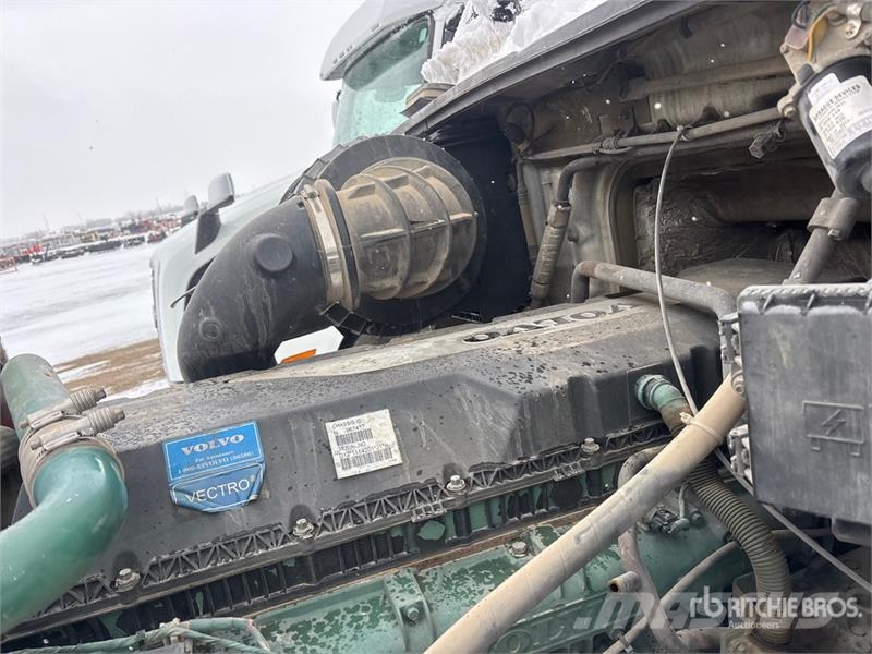 Volvo VNL Motrici e Trattori Stradali