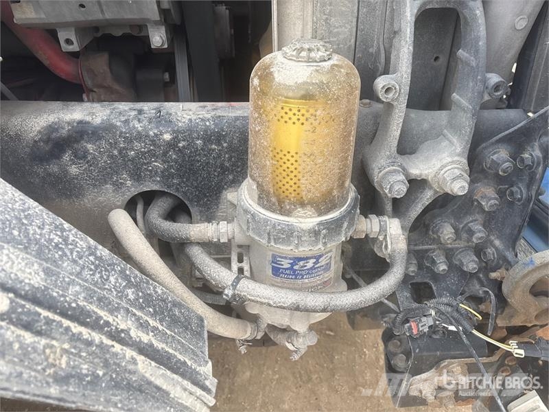 Volvo VNL 曳引機組件