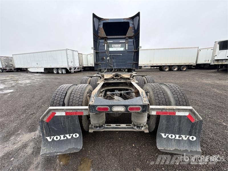 Volvo VNL Trekkers