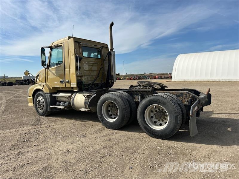 Volvo VNL Trekkers