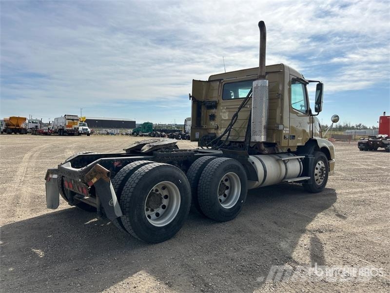 Volvo VNL Trekkers