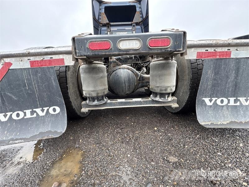Volvo VNL Trekkers