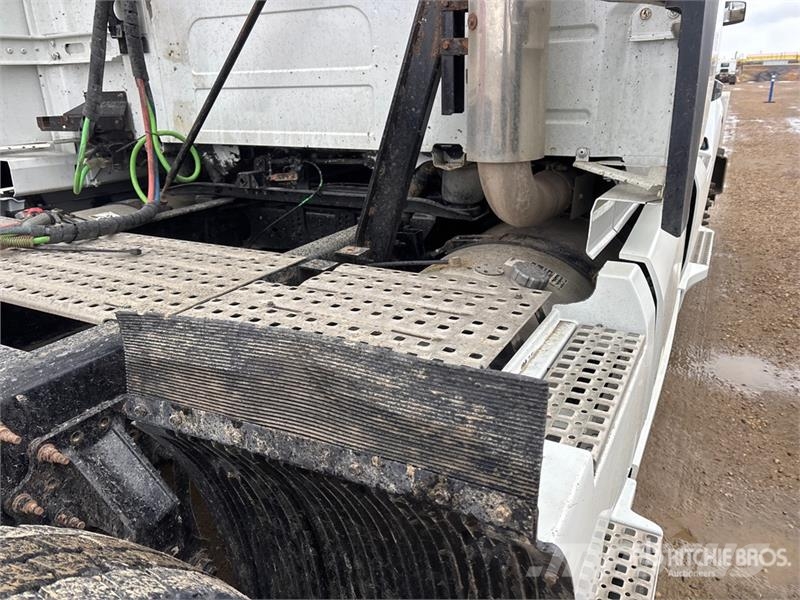 Volvo VNL Sattelzugmaschinen