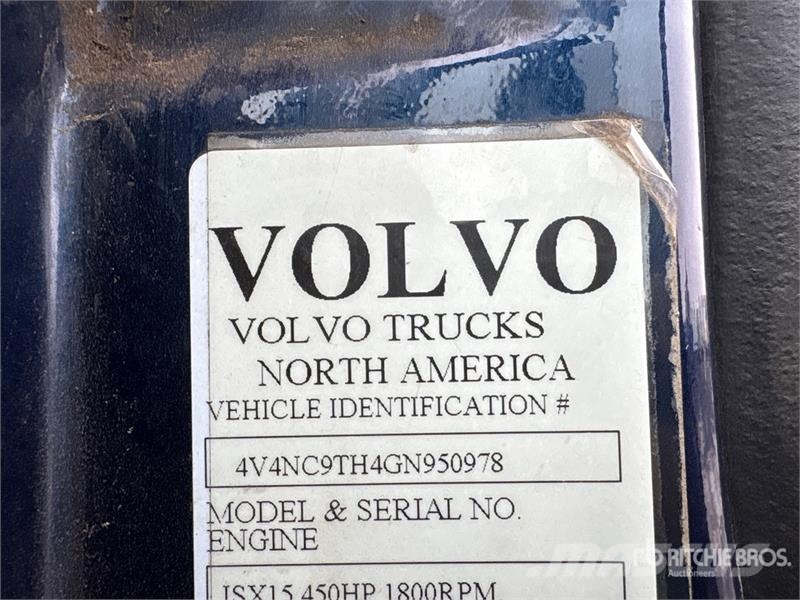 Volvo VNL Trekkers