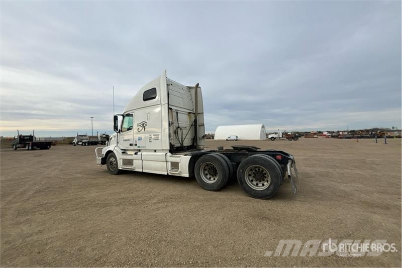 Volvo VNL Tegljači