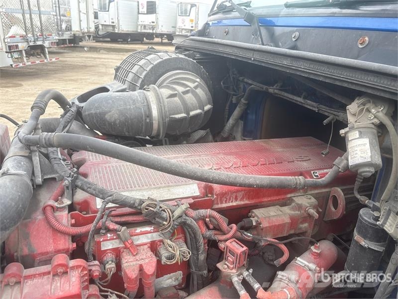 Volvo VNL 曳引機組件
