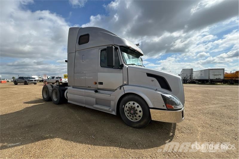 Volvo VNL Tractor Units