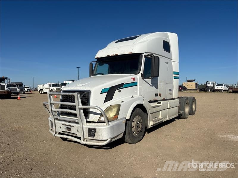Volvo VNL 牵引车