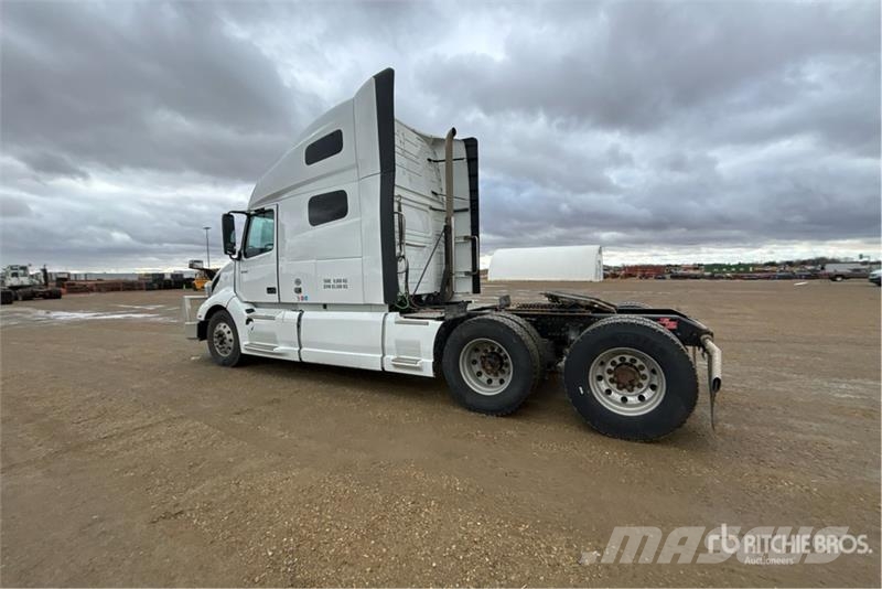 Volvo VNL Sattelzugmaschinen
