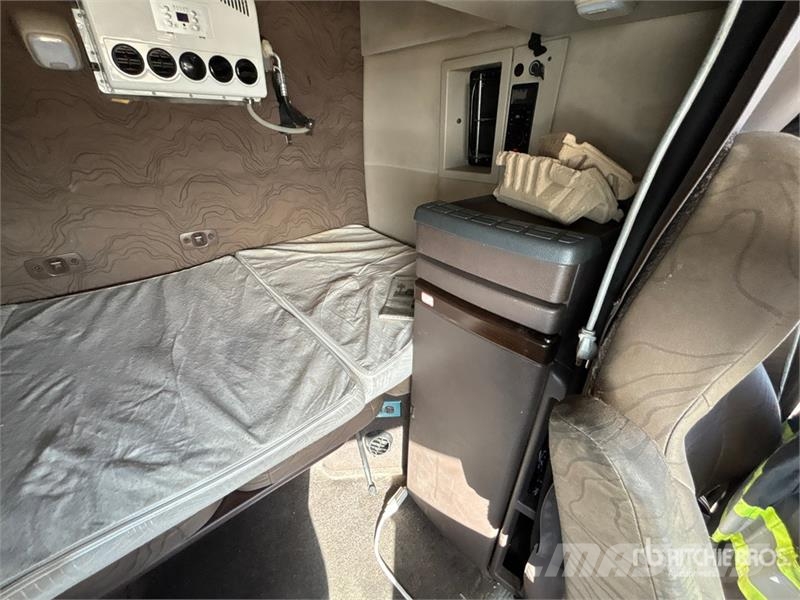 Volvo VNL Traktorske jedinice