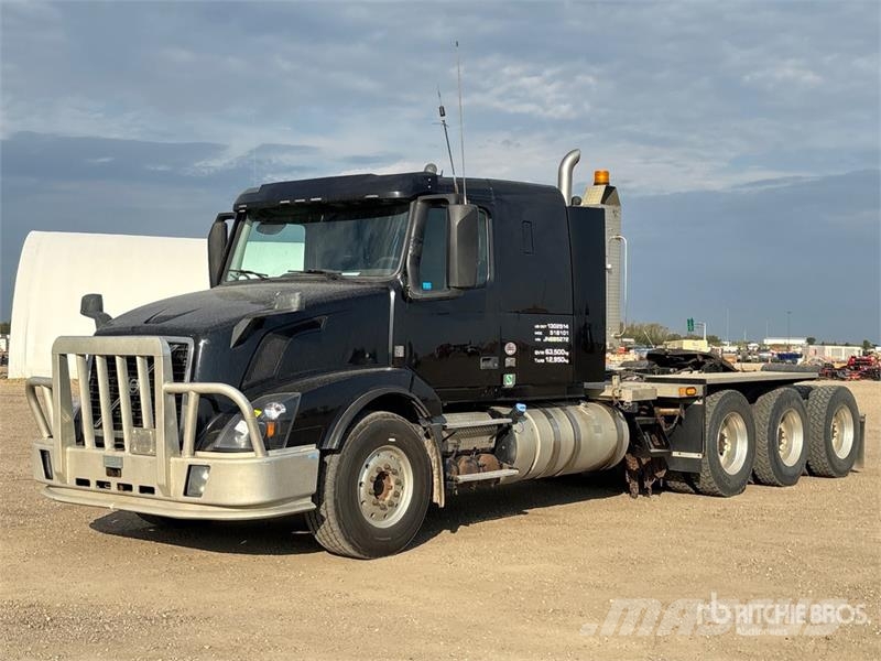 Volvo VNL Sattelzugmaschinen