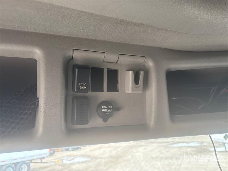 Volvo VNL 曳引機組件
