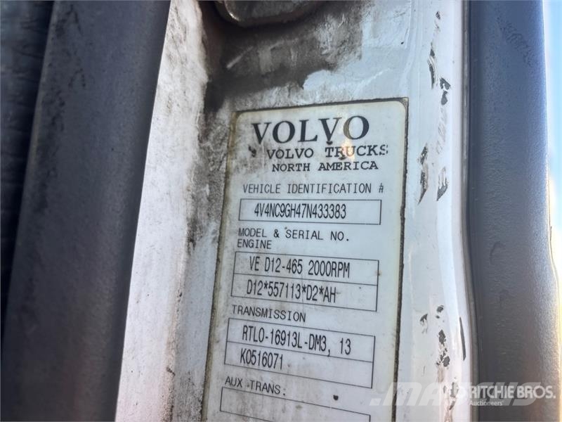 Volvo VNL 牵引车