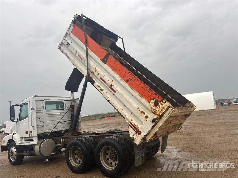 Volvo VNL Caminhões basculantes