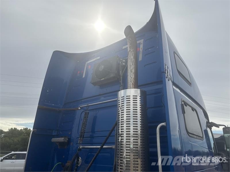 Volvo VNL 曳引機組件