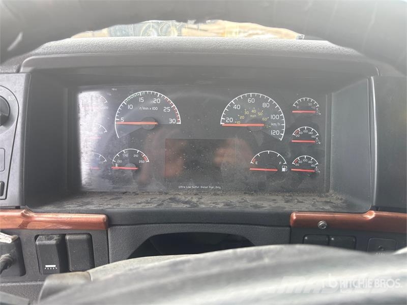 Volvo VNL 曳引機組件