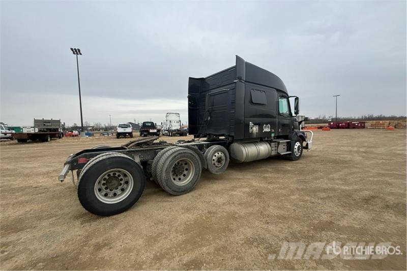 Volvo VNL 牵引车