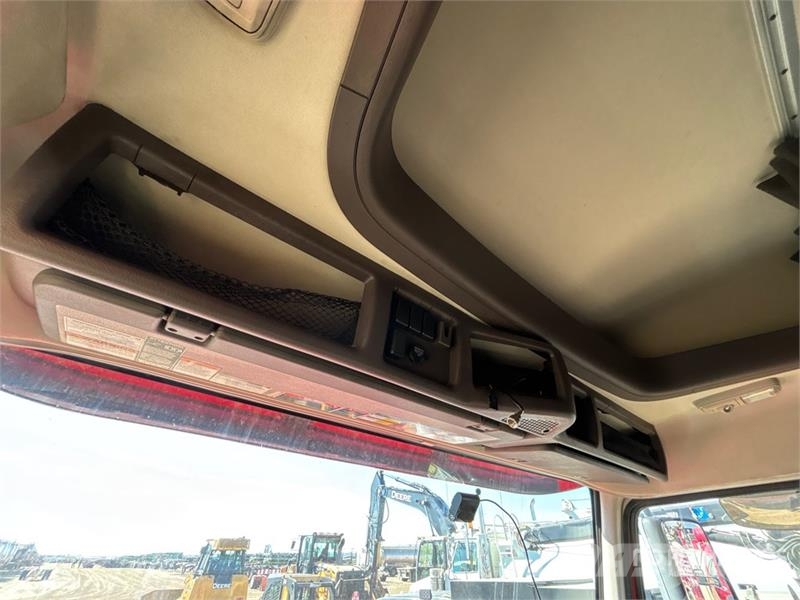 Volvo VNL Tracteur routier