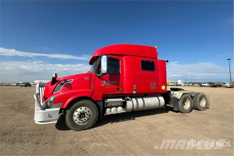 Volvo VNL Tractor Units
