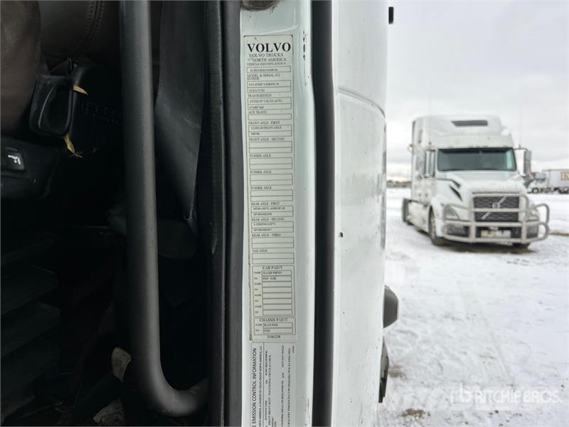 Volvo VNL 牵引车