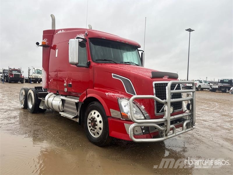 Volvo VNL Sattelzugmaschinen