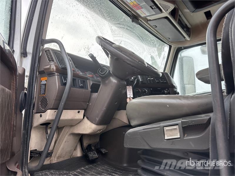 Volvo VNL Motrici e Trattori Stradali