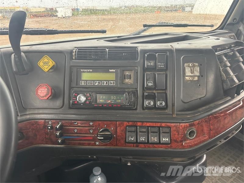 Volvo VNL Caminhões basculantes