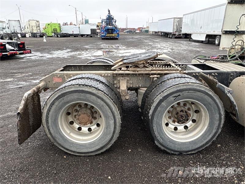 Volvo VNL Trekkers