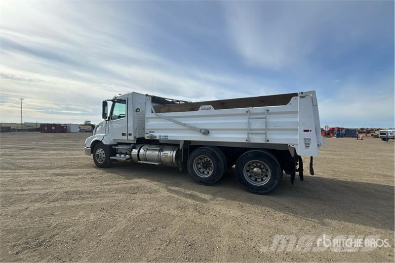 Volvo VNL Kipper