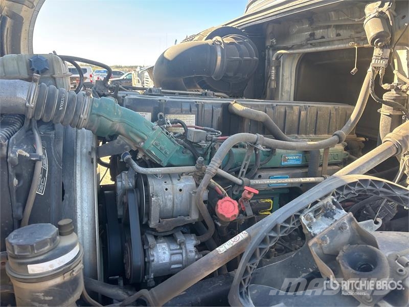 Volvo VNL 牵引车