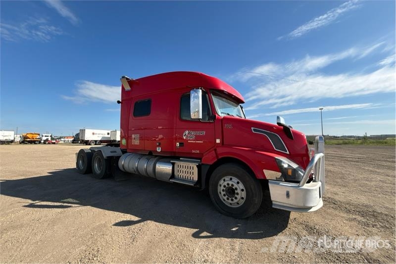Volvo VNL Tractor Units