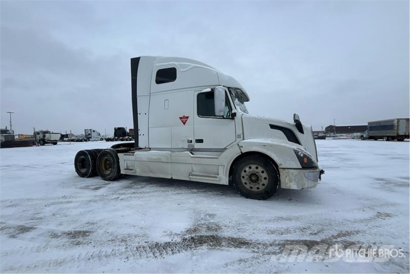 Volvo VNL Motrici e Trattori Stradali