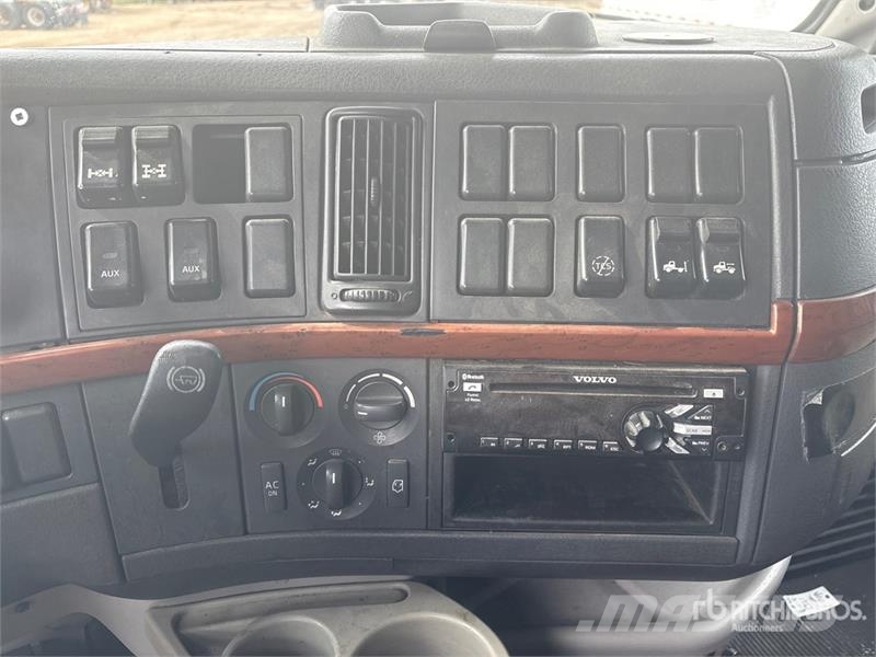 Volvo VNL 曳引機組件