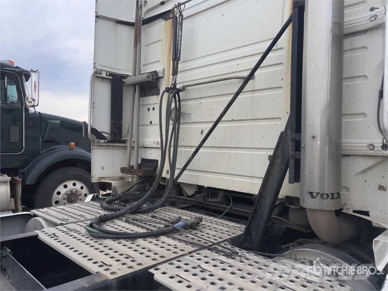 Volvo VNL Tegljači