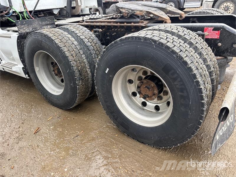 Volvo VNL Sattelzugmaschinen