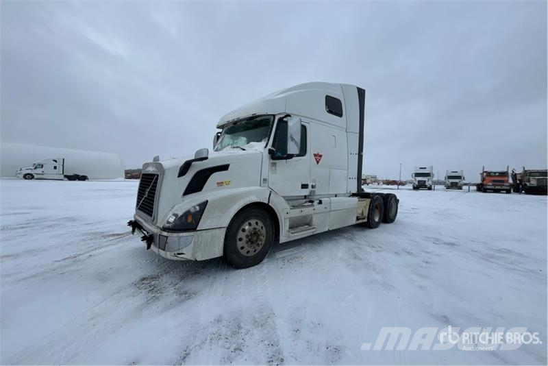 Volvo VNL Motrici e Trattori Stradali