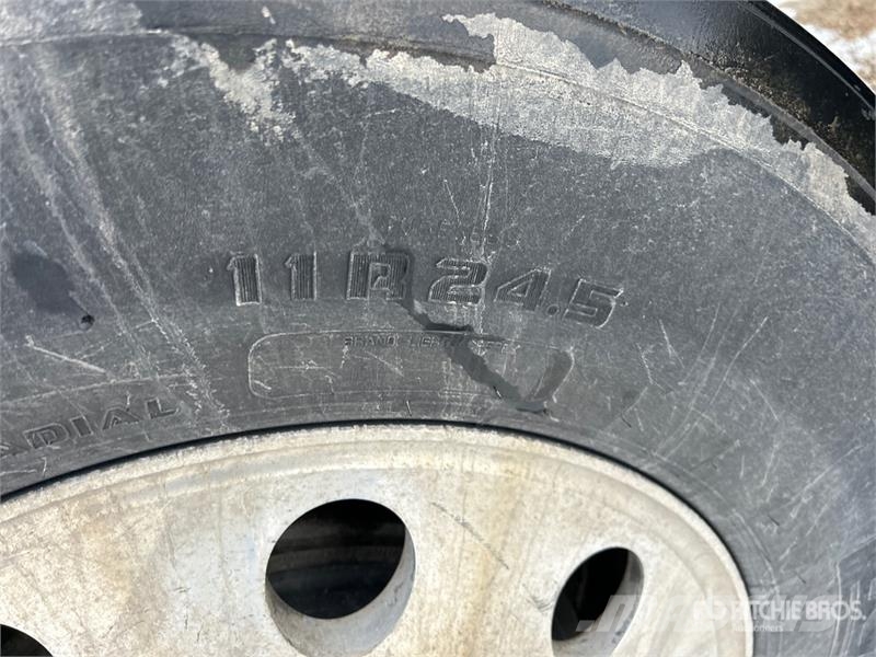 Volvo VNL 牵引车