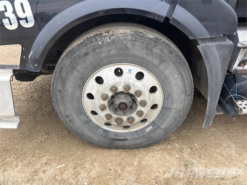 Volvo VNL 牵引车