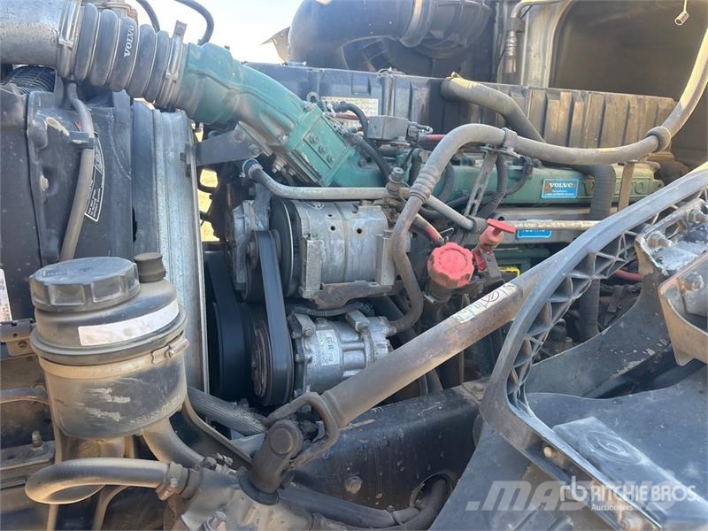 Volvo VNL 牵引车