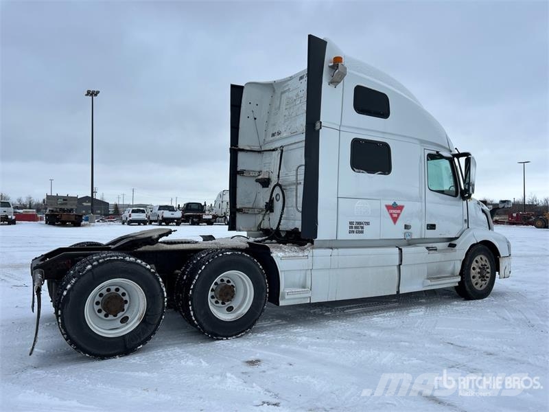 Volvo VNL 牵引车